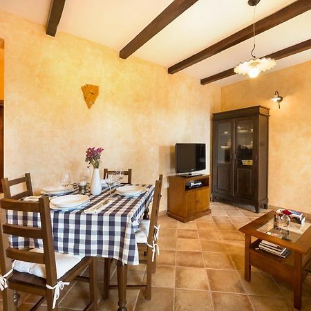 Apartmani Hrelja Labinci Экстерьер фото